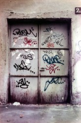 Graffiti tags: Via Pietro Orseolo, Milano, anni 1989/1990